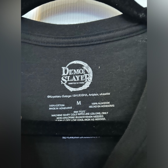 NWOT Demon Slayer black Tee shirt. Anime eyes Men’s size M - Picture 2 of 4
